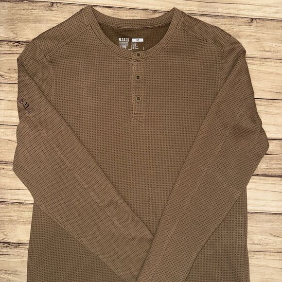 Men’s 5.11 Tactical Long Sleeve Medium Brown Thermal Shirt - Picture 2 of 10